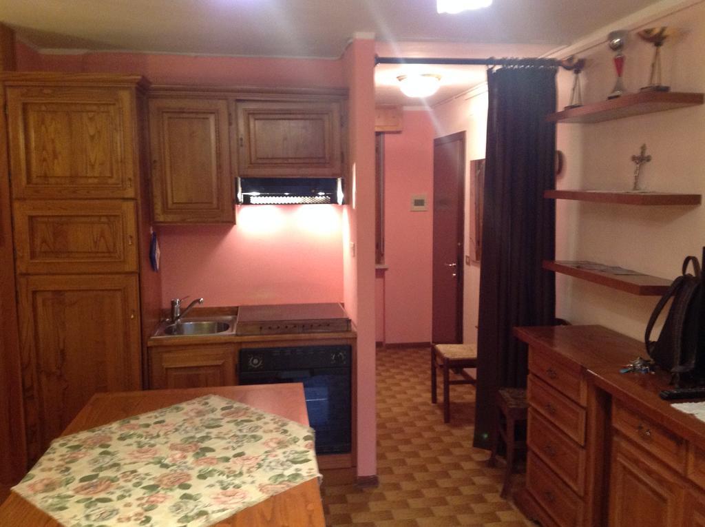 Albergo Castello Da Bonino Champorcher Oda fotoğraf