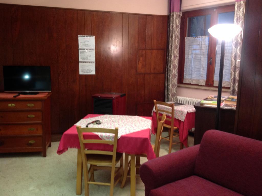 Albergo Castello Da Bonino Champorcher Oda fotoğraf